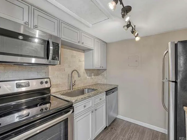 3337 S Monaco Street Pkwy #C — Photo 5