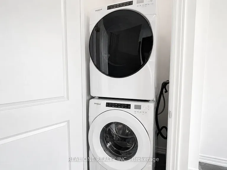 61 Soho St #31 — Photo 15