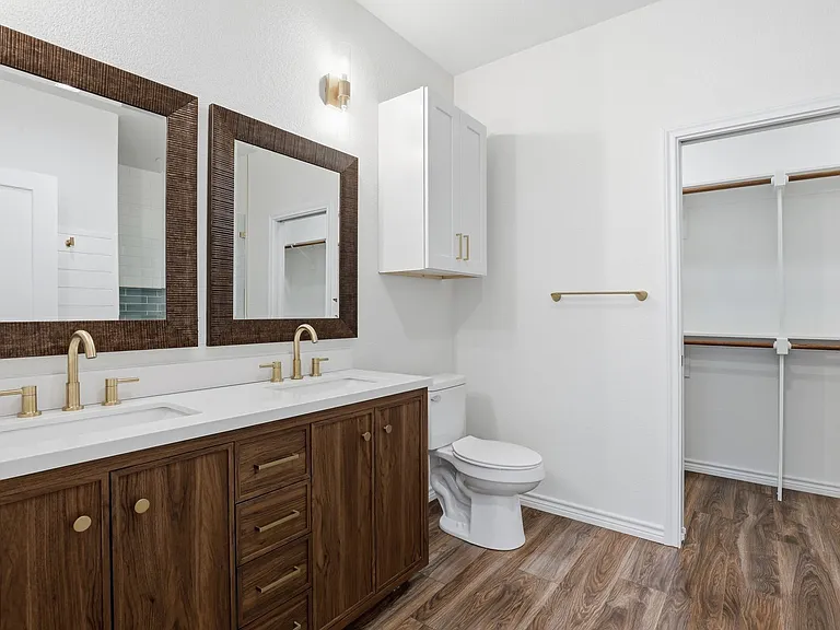 5718 Barkridge Dr — Photo 10