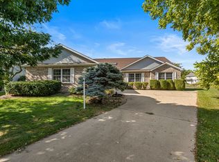 2711 Bayhill Dr, Champaign, IL