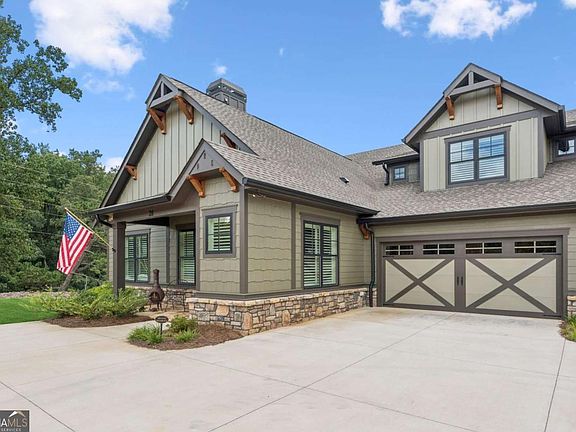 2nd image of 85 Villa Vis #28
