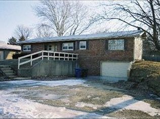 810 Morgan St, Yorkville, IL 60560