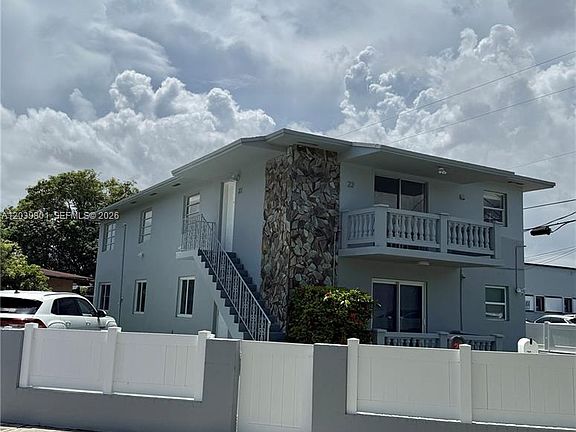 2nd image of 22 SW 55th Avenue Rd #22