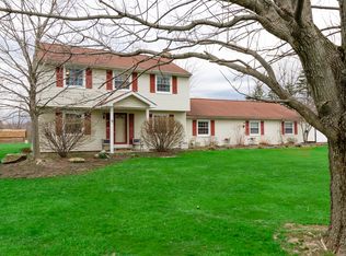 11524 Willow Hill Dr, Chesterland, OH 44026