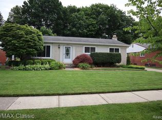 14412 Stonehouse Ave, Livonia, MI 48154
