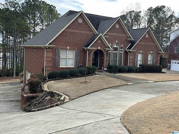 3rd image of 7513 Old Mill Cir