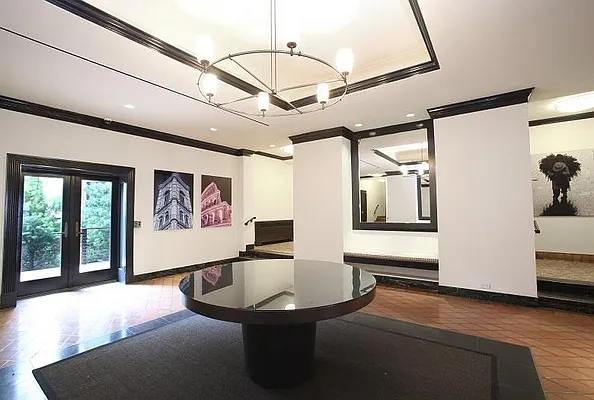 Rented by R New York | media 14