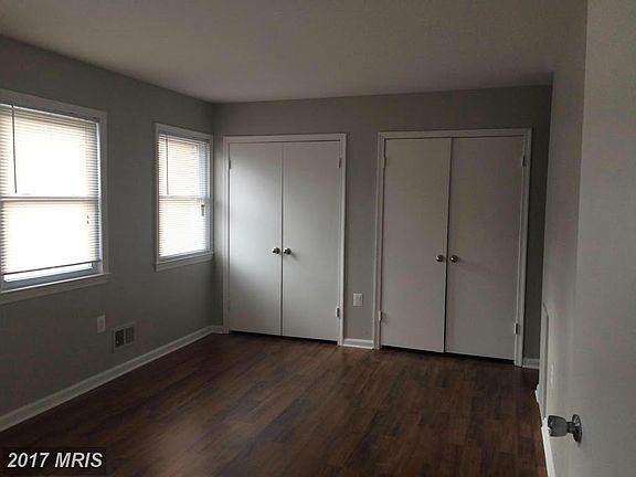 5th image of 10406 Armstrong St