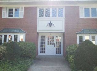 7560 Hollycroft Ln APT 3C, Mentor, OH 44060