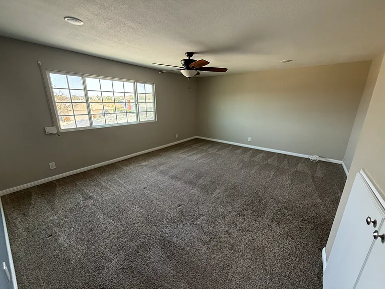 2426 N Hawk St — Photo 19