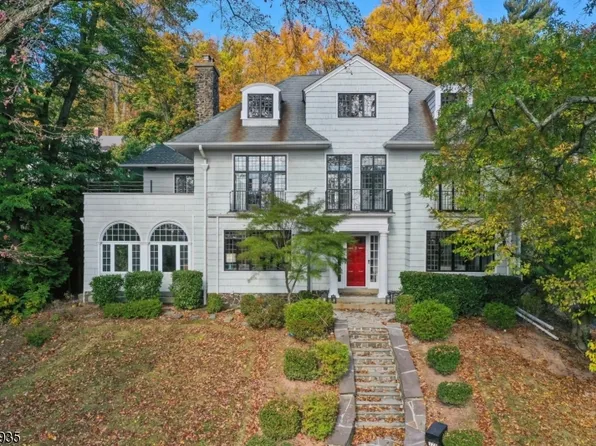 279 Wyoming Ave, Maplewood Twp., NJ 07040