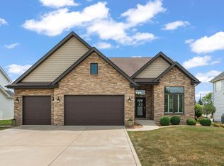 8437 Willow Haven Dr, Saint John, IN 46373