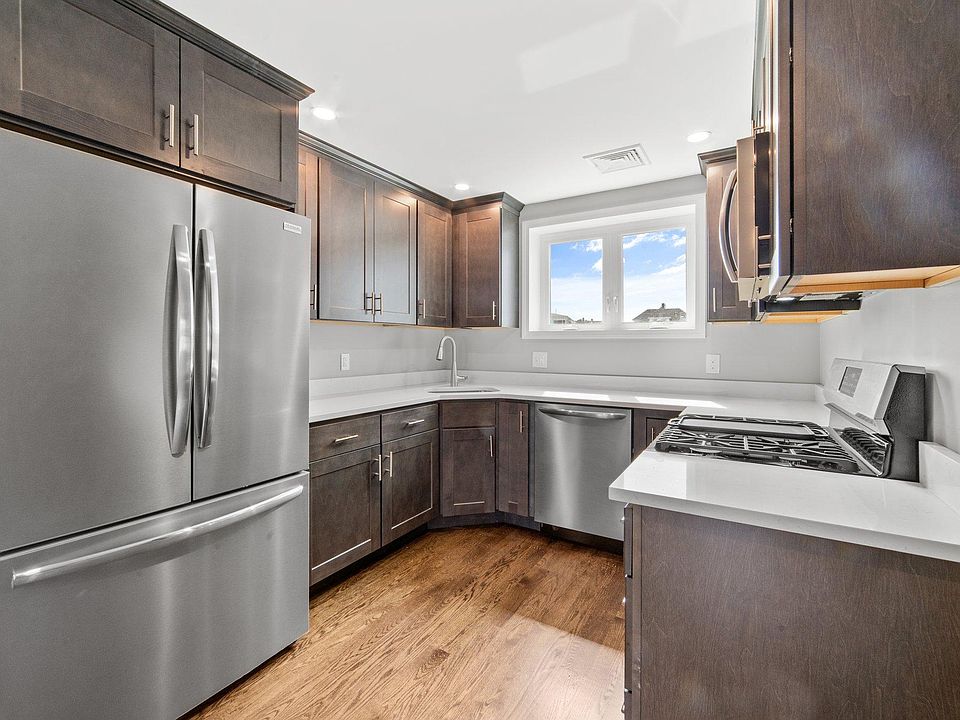 1st image of 2 Weld Ave #2R