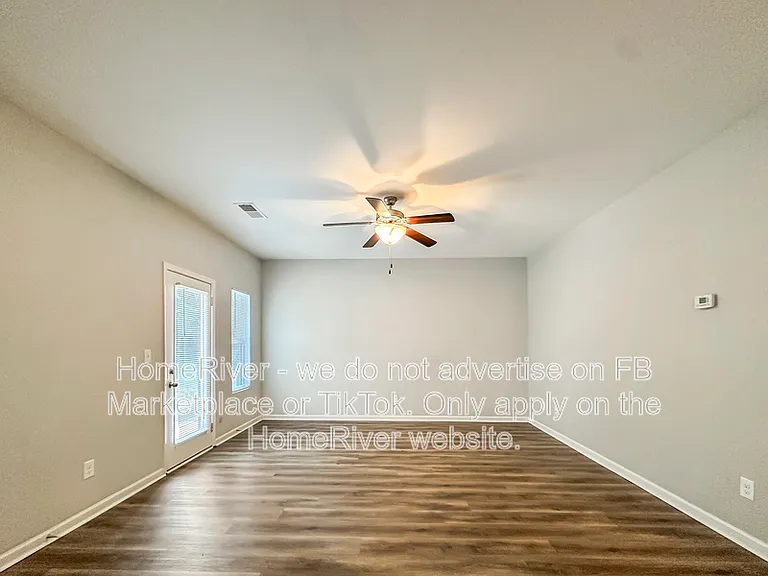 230 Daisy Cir — Photo 10