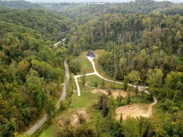 4178 Blue Sulphur Rd, Ona, WV 25545