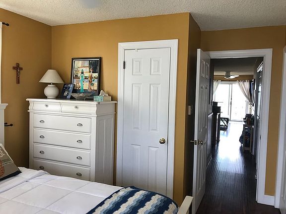 2nd image of 34 35th St APT 2W