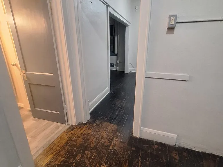 876 Payne Ave #31 — Photo 7