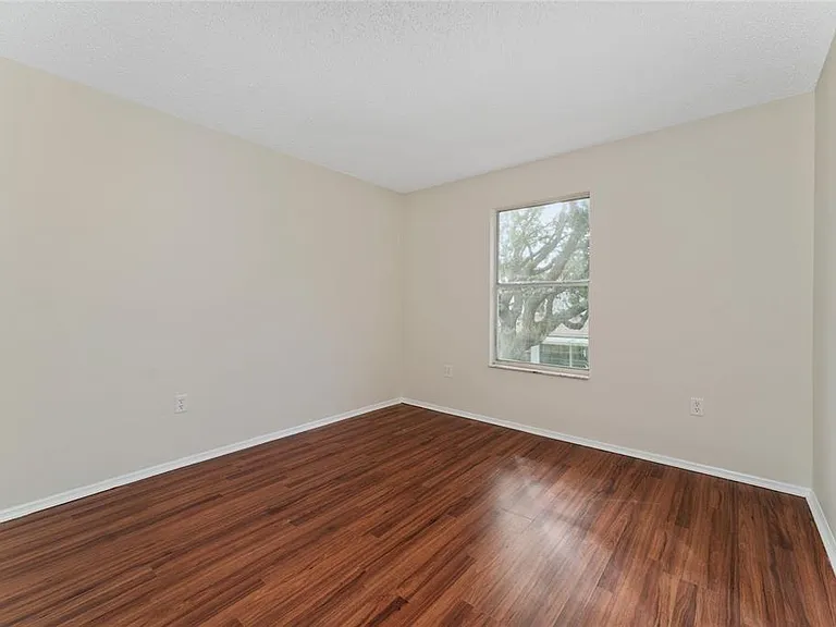 1220 Garden Isle Ct — Photo 24
