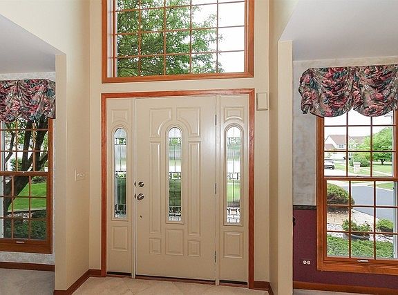 3rd image of 1417 Fox Chase Ct