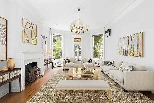 Sold by Compass | media 1