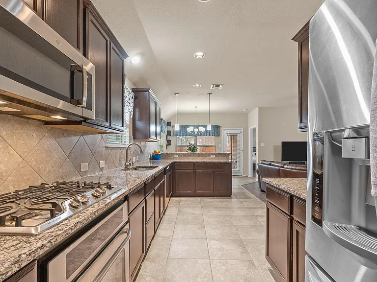 120 Rustic Oak Ln — Photo 7