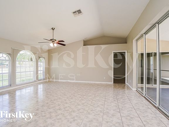 2nd image of 8381 Bahamas Rd