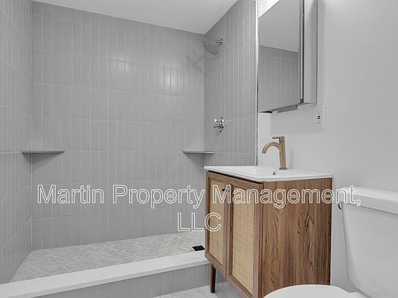 2nd image of 116-118 White St