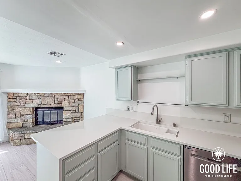 4964 Waring Rd #C — Photo 5