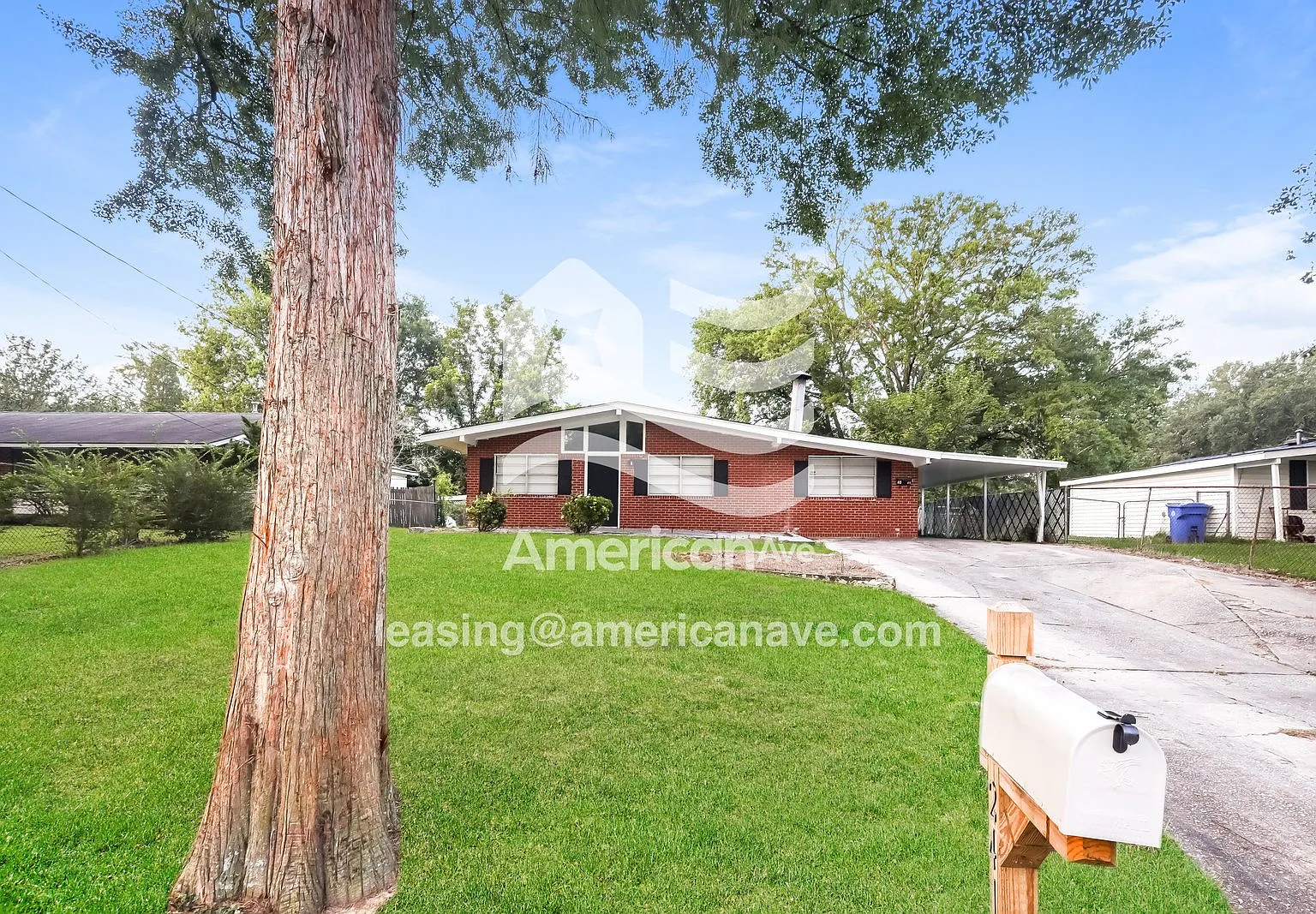 3 bed, 2.0 bath, 1804 sqft, $1,272 — Photo 2