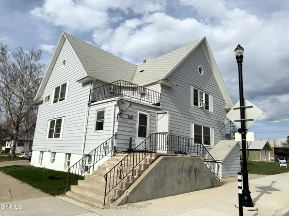 120 4th St W, Williston, ND 58801