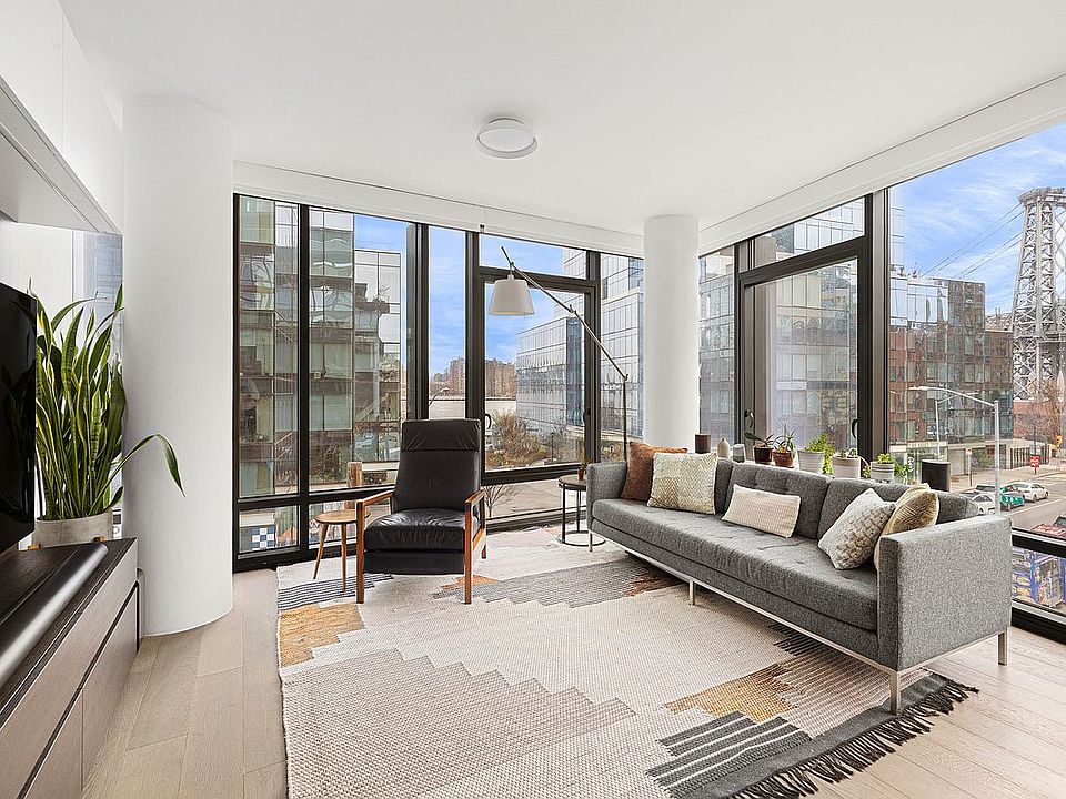1st image of 429 Kent Ave #340