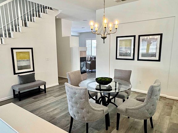 4th image of 217 Sussex Ct