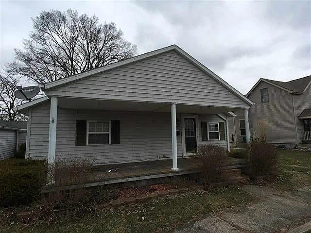 1612 North St photo 1