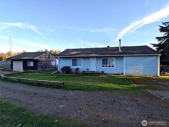 2nd image of 3420 26th Avenue NE
