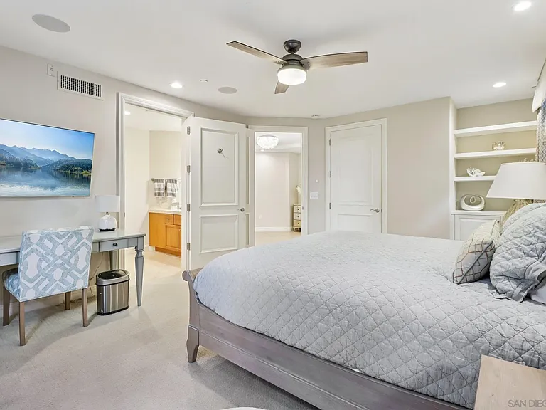 464 Prospect St #101 — Photo 33