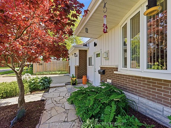 3rd image of 3169 Frances Ave