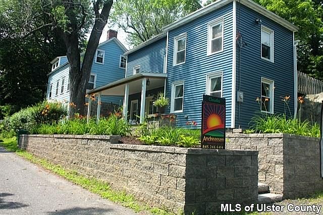 1st image of 513 York St