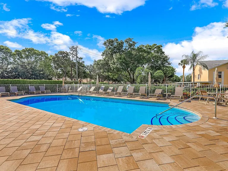 773 Wiggins Lake Dr #204 — Photo 20