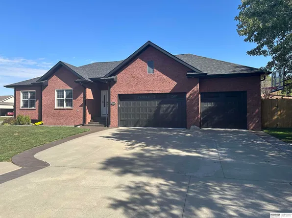 1940 N 88th St, Lincoln, NE 68505