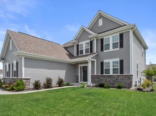 1693 Mamerow Ln W, Oconomowoc, WI 53066