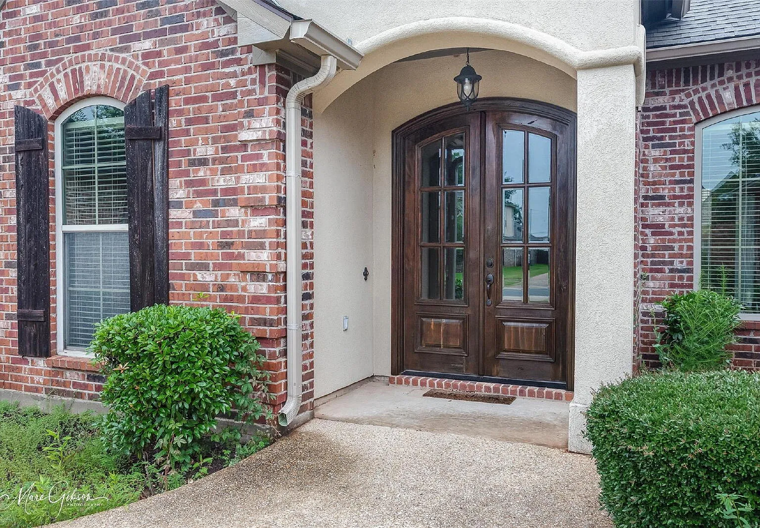 4 bed, 3.0 bath, 2018 sqft, $2,500 — Photo 2