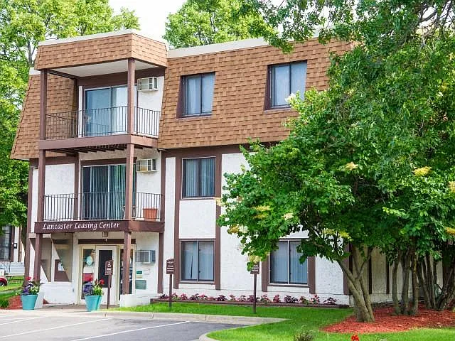 Lancaster Village Apartments — Photo 41