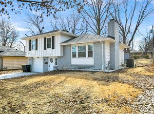 8007 E 92nd Ter, Kansas City, MO 64138