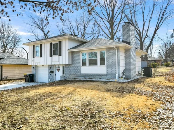 8007 E 92nd Ter, Kansas City, MO 64138