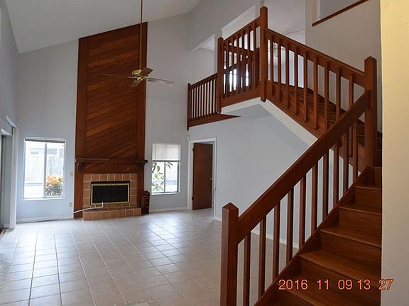 2nd image of 1815 Meadowgold Ln