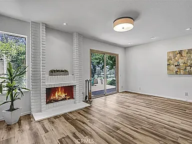 26571 Lucinda — Photo 10