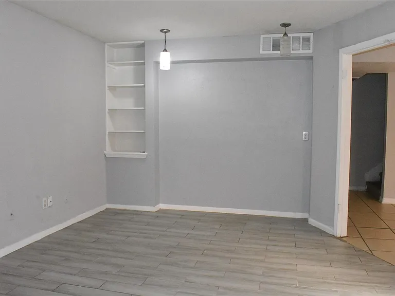 11411 Harwin Dr #19 — Photo 8
