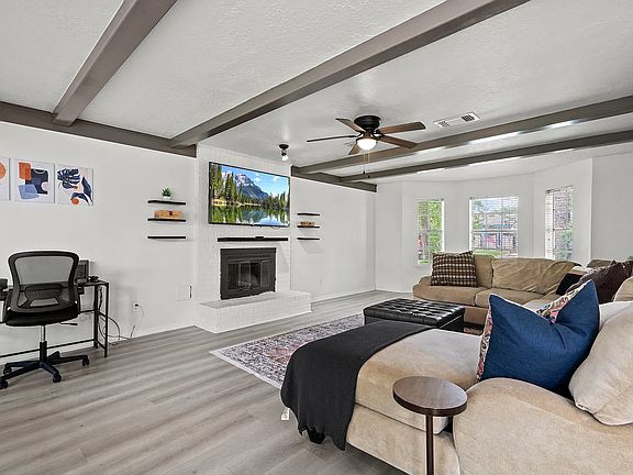 4th image of 604 Lochnell Dr