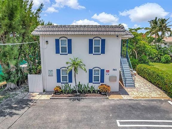 4th image of 561 N Ocean Dr #2