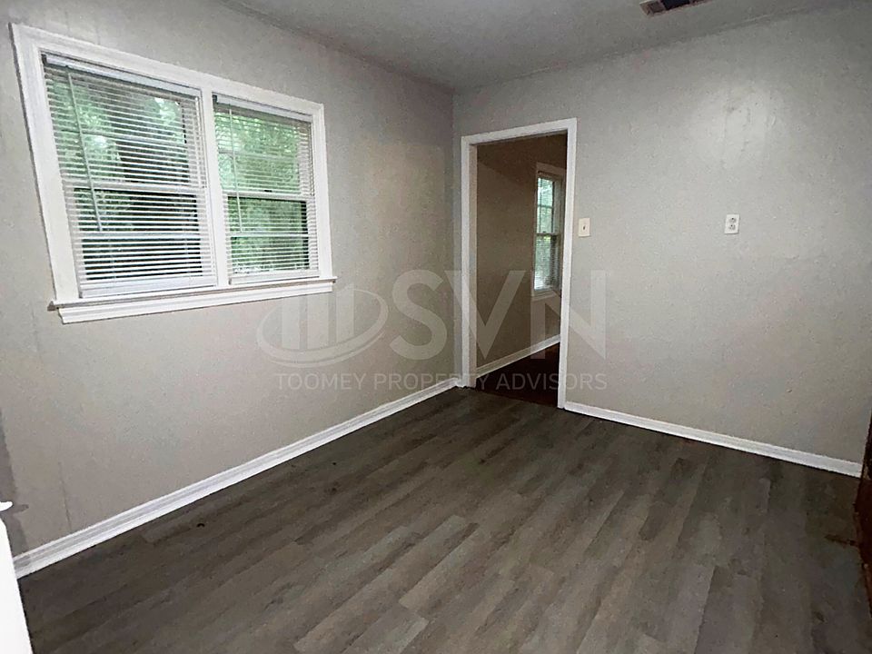 1st image of 2958 Frederick St